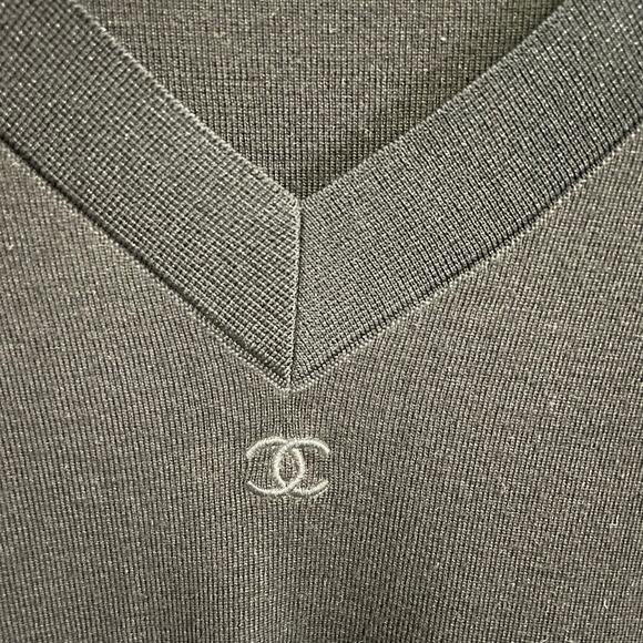 Vintage Chanel Wool Blend Knit V Neck Logo Top Black Womens 46 / US 14 AS IS - Picture 3 of 12